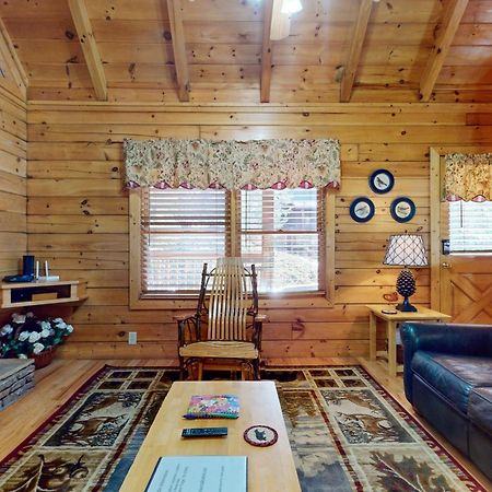 Location, Location, Location! Villa Pigeon Forge Exterior photo